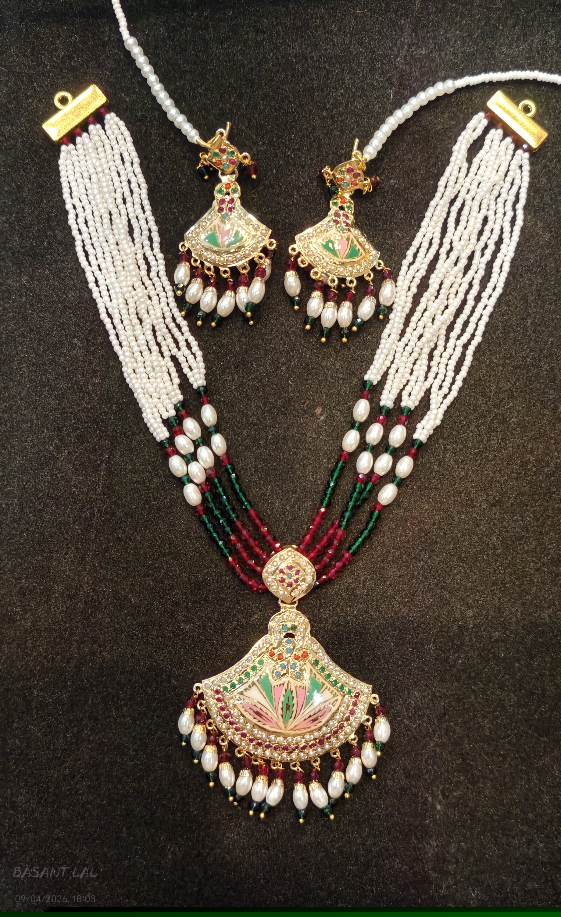 Jadau Short necklace
