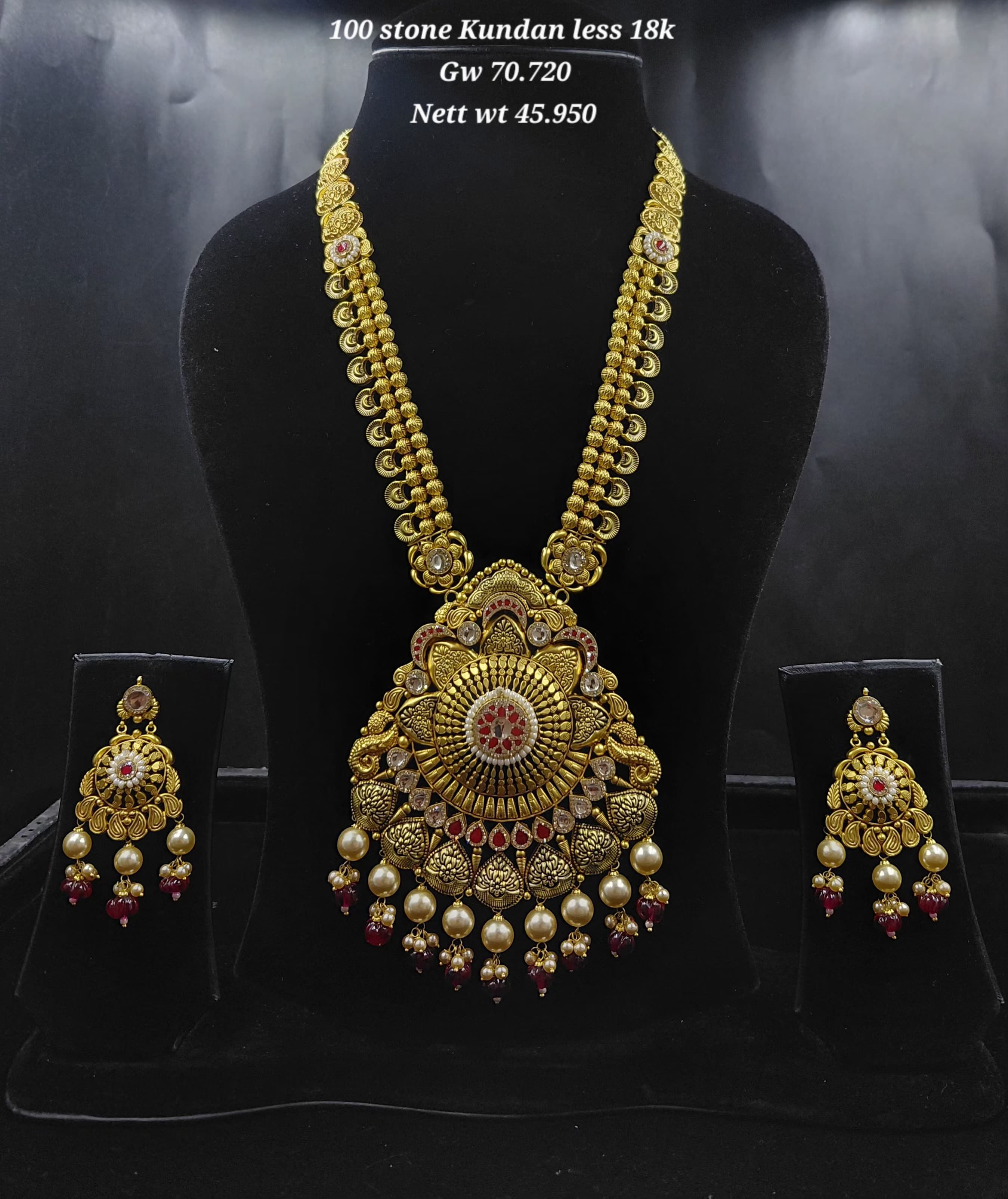 Necklace view 2